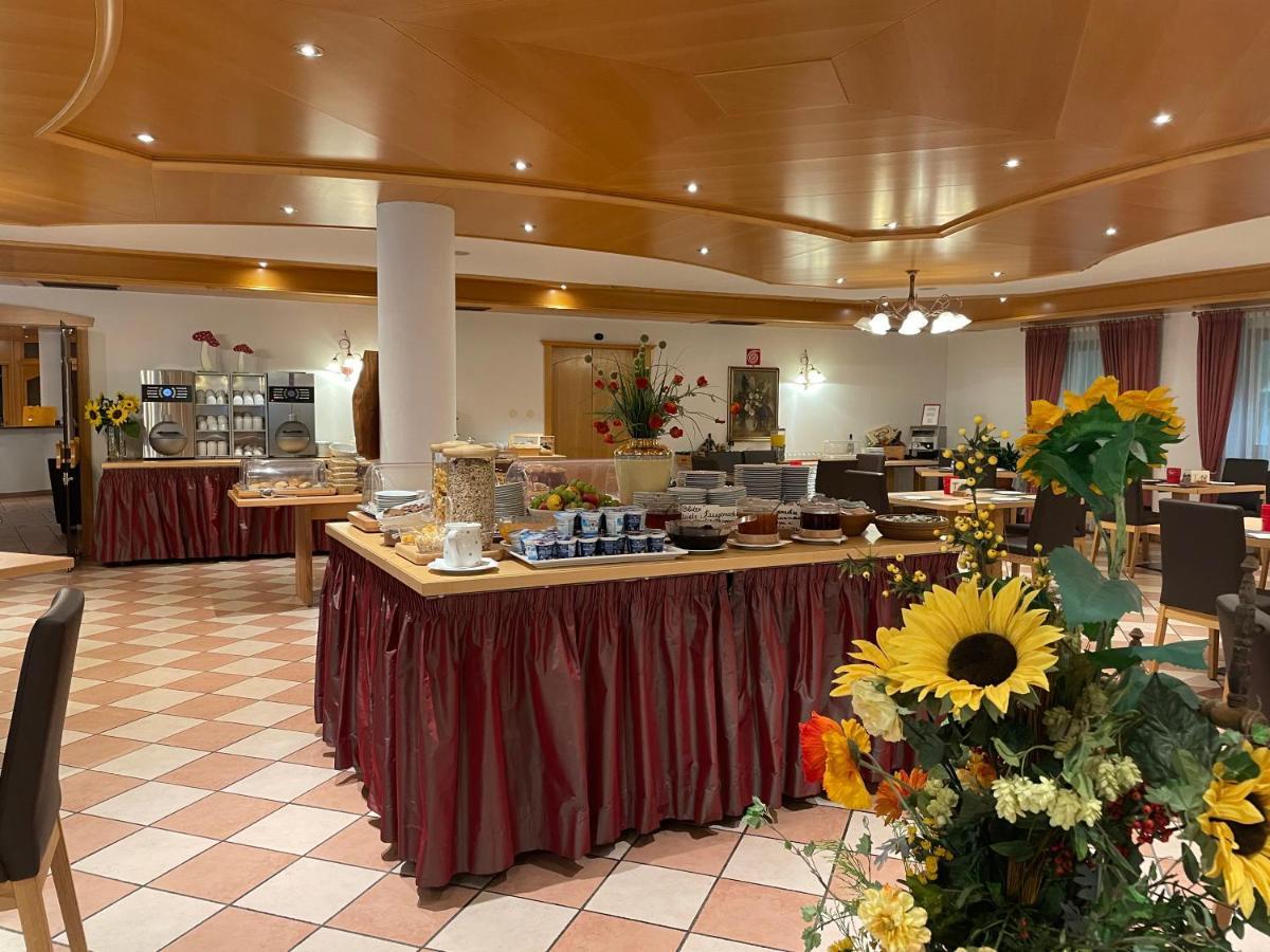 Hotel Larch Кампо ди Тренс Екстериор снимка