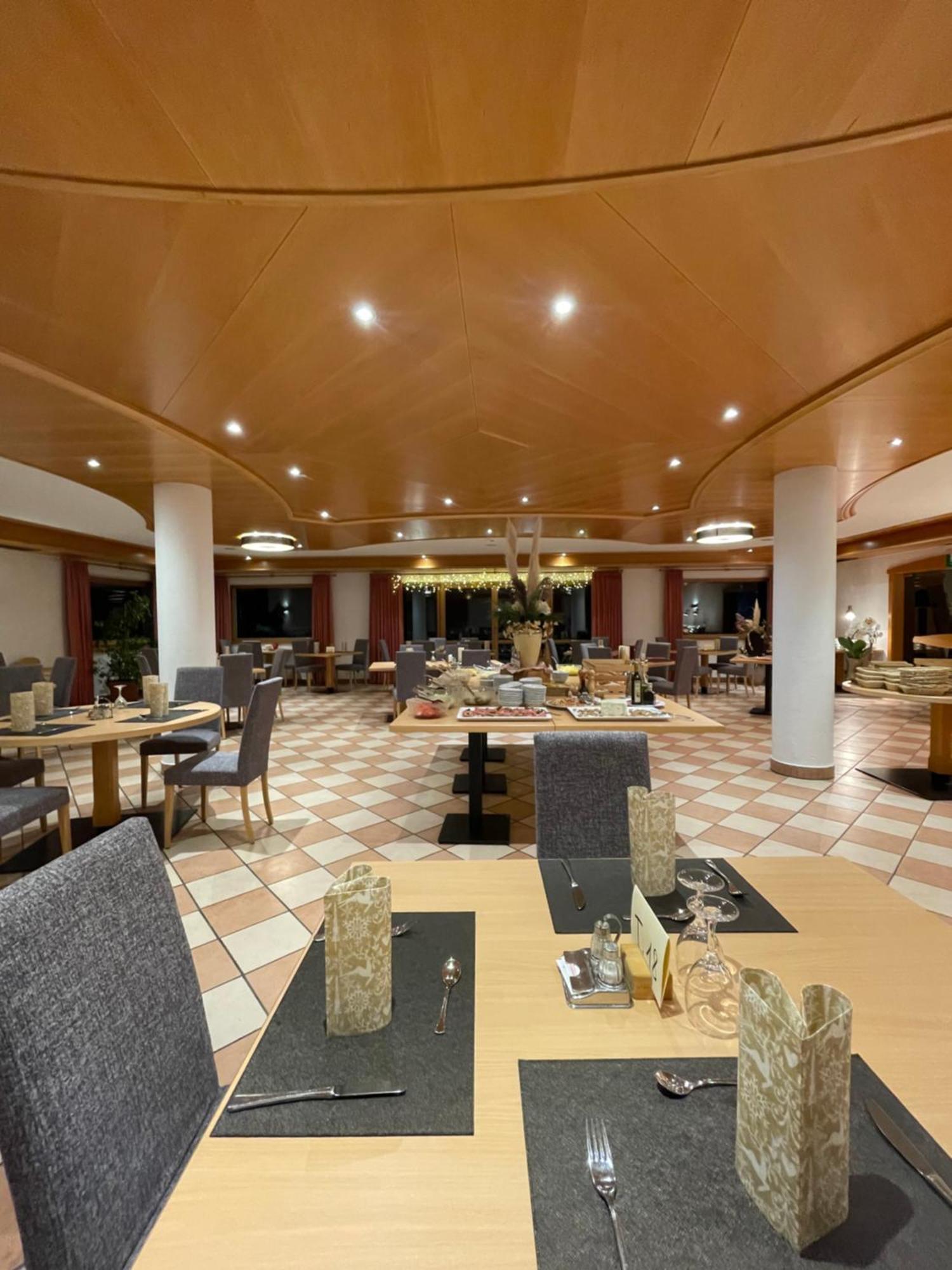 Hotel Larch Кампо ди Тренс Екстериор снимка