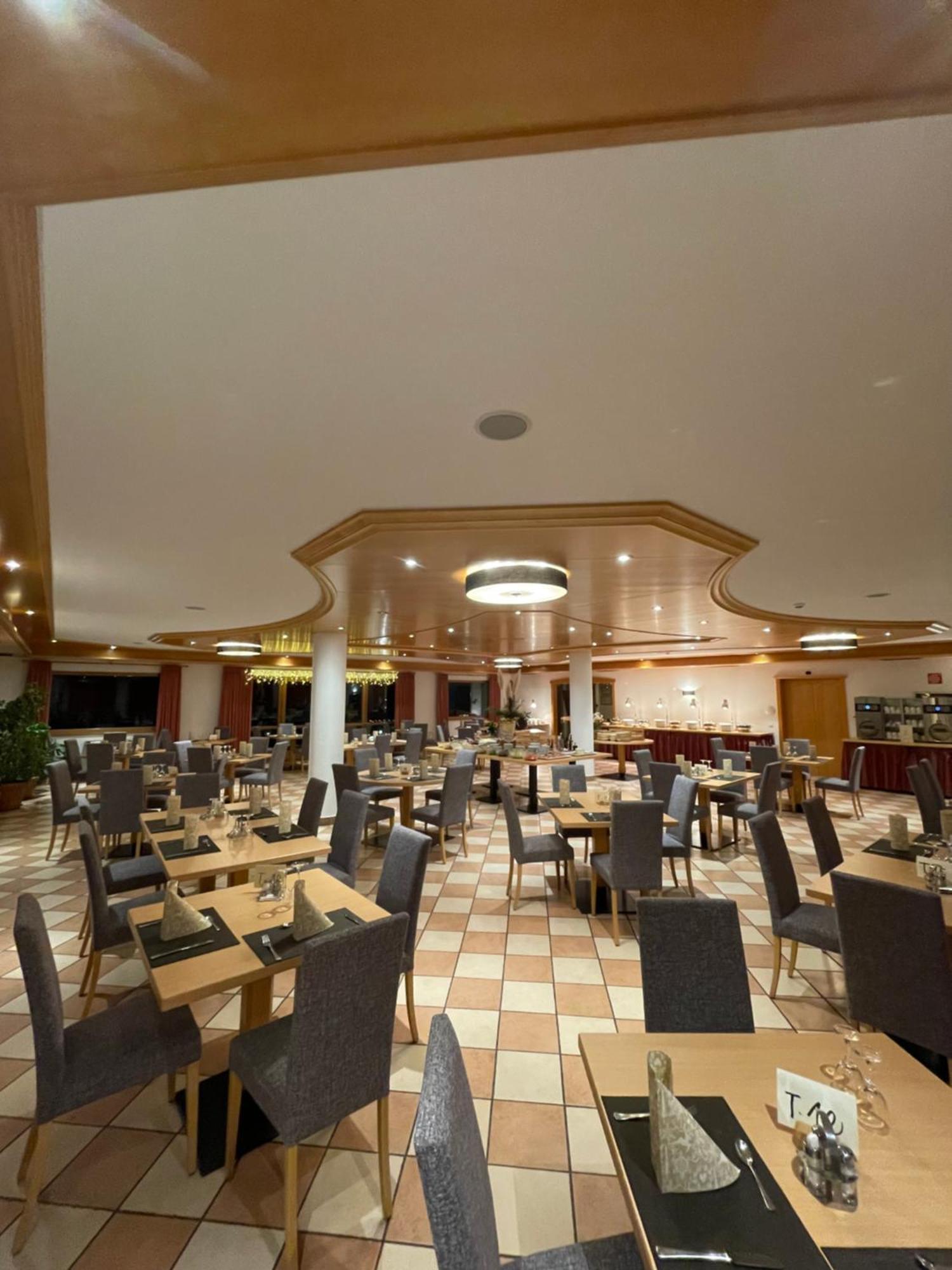 Hotel Larch Кампо ди Тренс Екстериор снимка