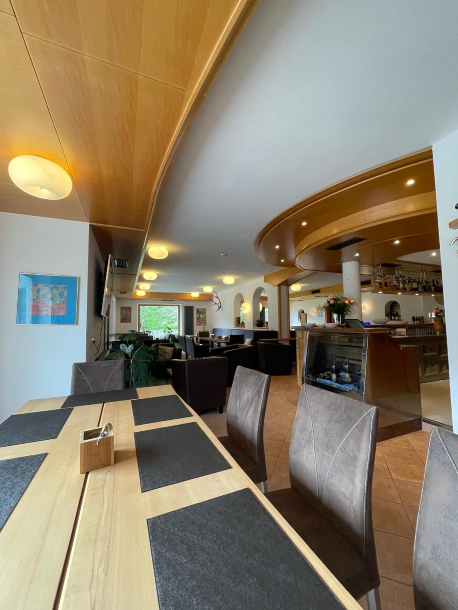 Hotel Larch Кампо ди Тренс Екстериор снимка