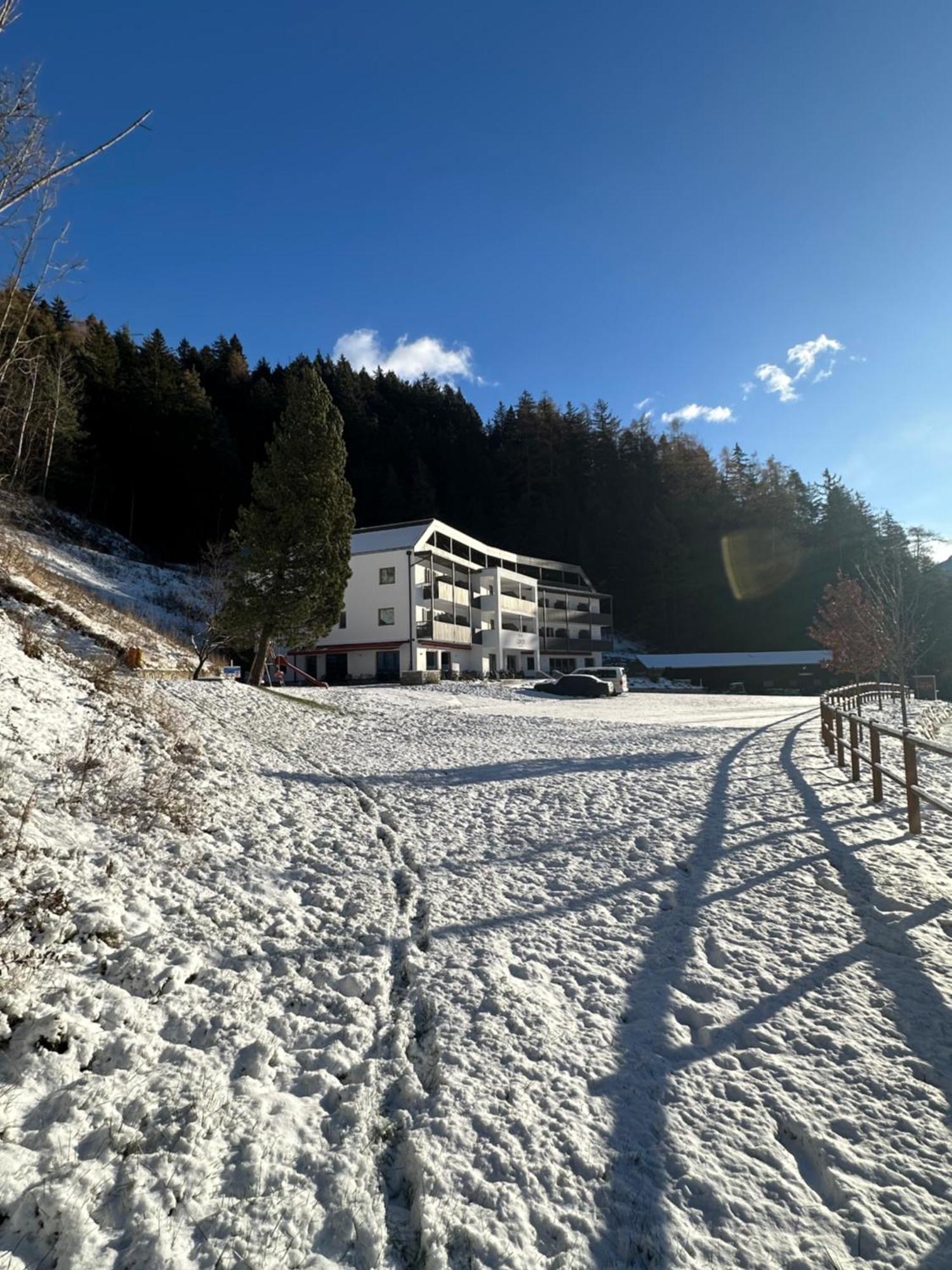 Hotel Larch Кампо ди Тренс Екстериор снимка