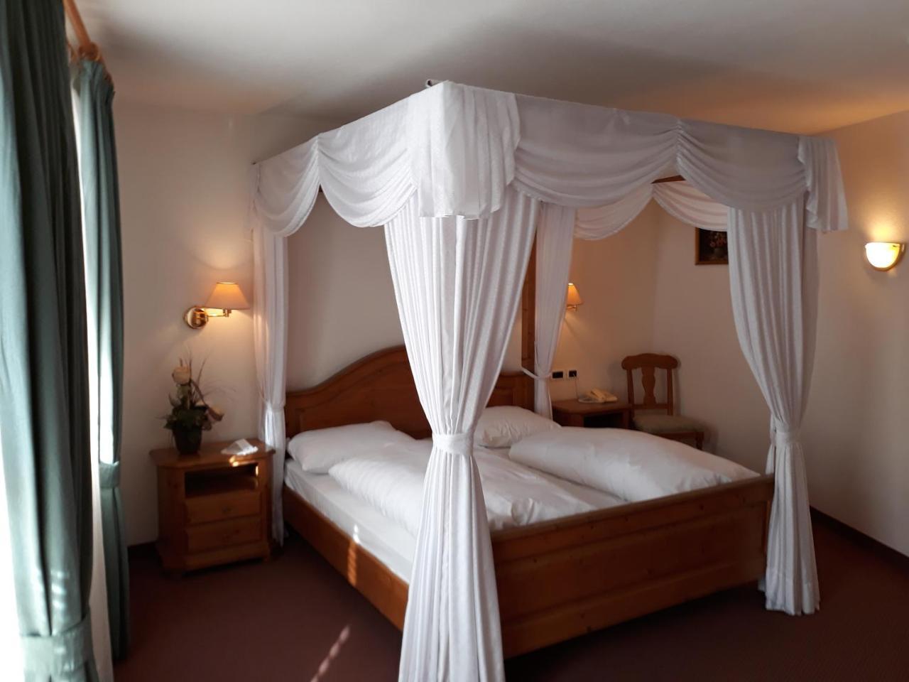 Hotel Larch Кампо ди Тренс Екстериор снимка